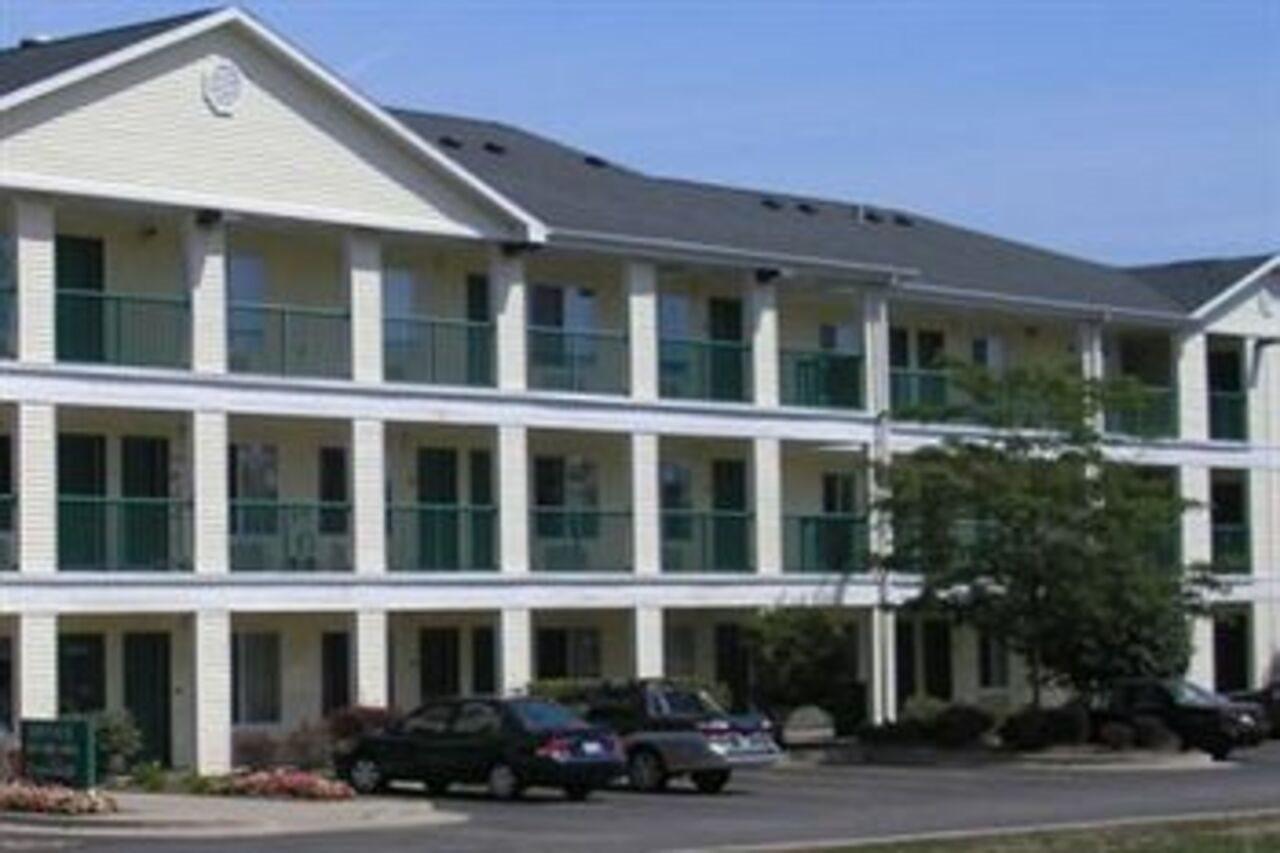 Hometowne Studios By Red Roof Chicago - Waukegan Exterior foto